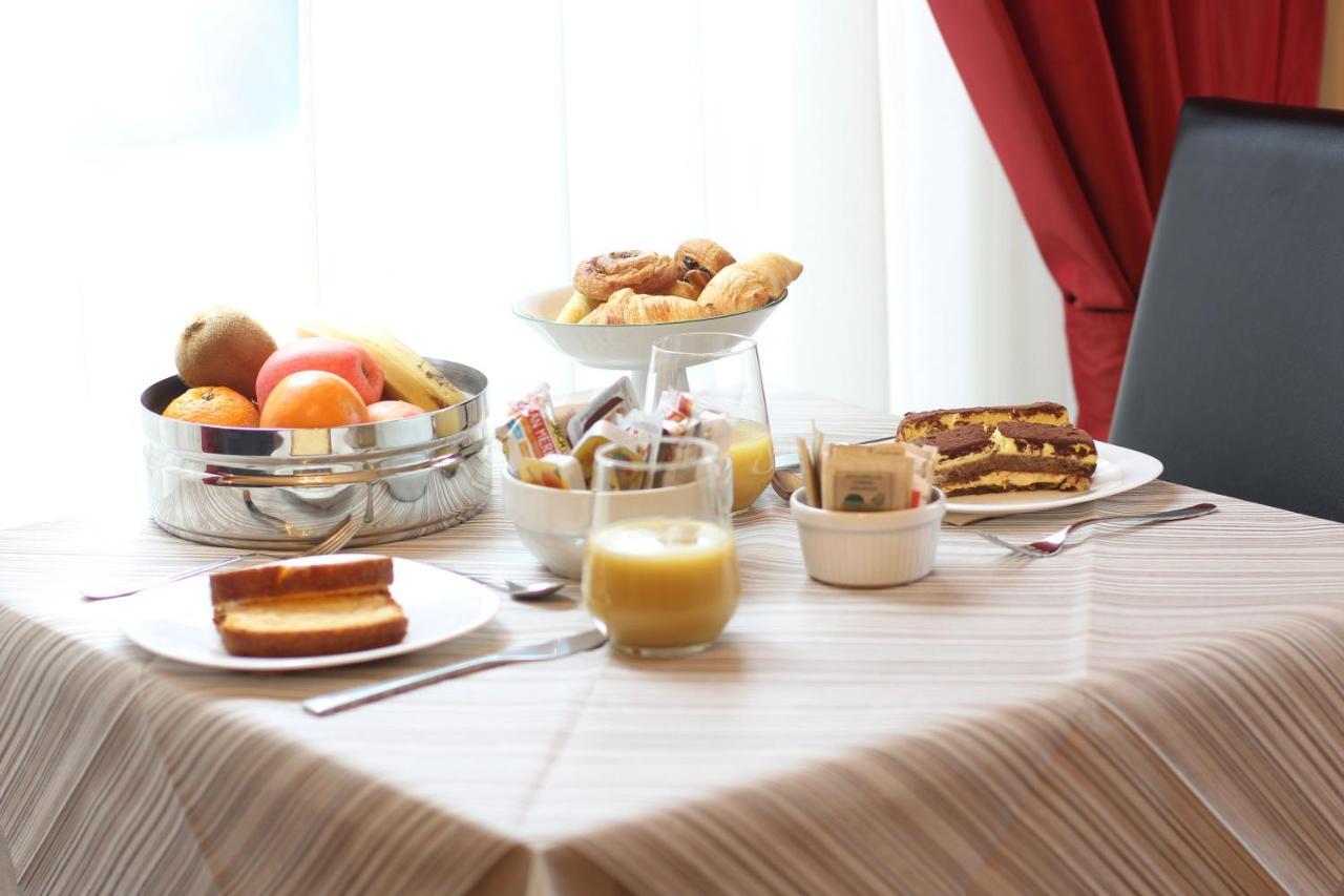 פיסטויה Hotel Prime מראה חיצוני תמונה