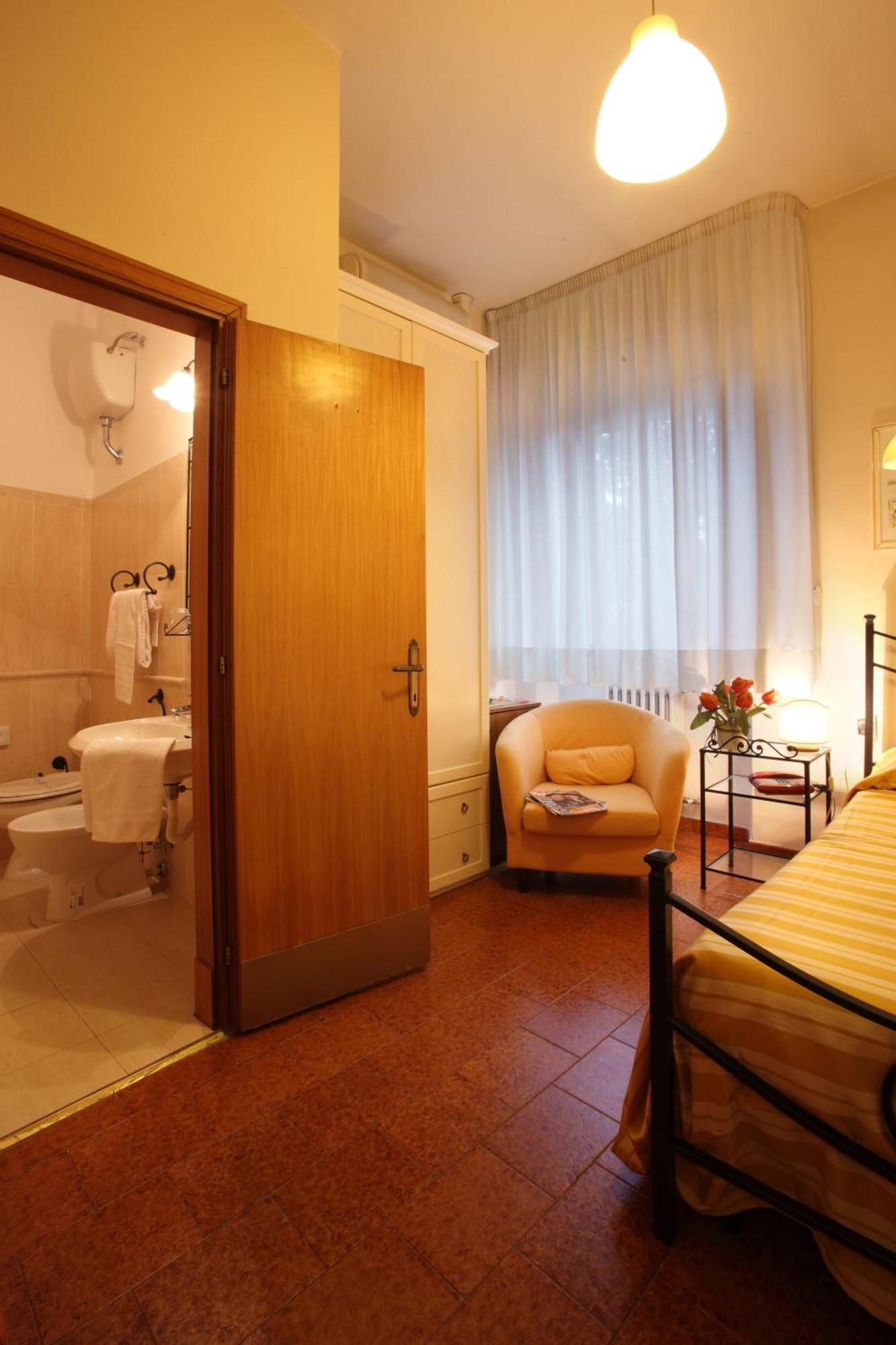 פיסטויה Hotel Prime מראה חיצוני תמונה