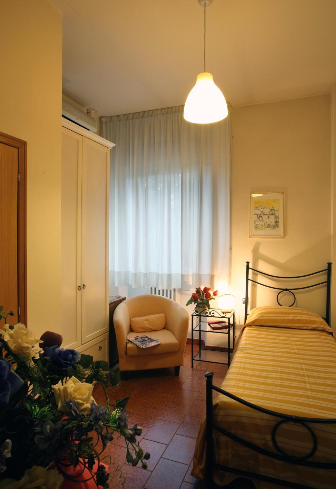 פיסטויה Hotel Prime מראה חיצוני תמונה