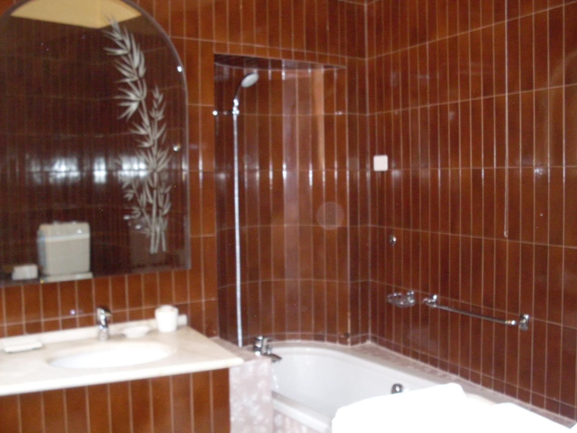 פיסטויה Hotel Prime מראה חיצוני תמונה