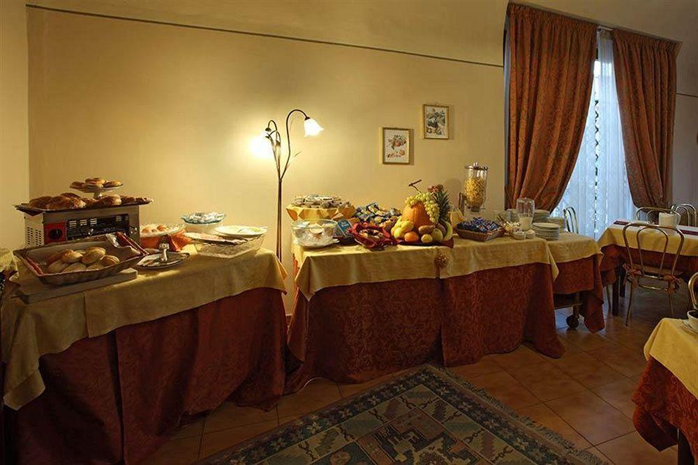פיסטויה Hotel Prime מראה חיצוני תמונה